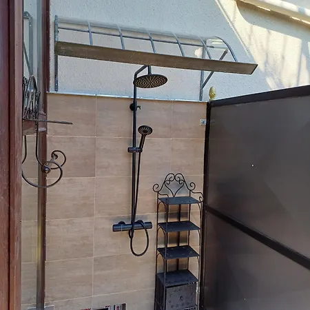 Holiday home Auszeit Rheingauer Rosengarten *