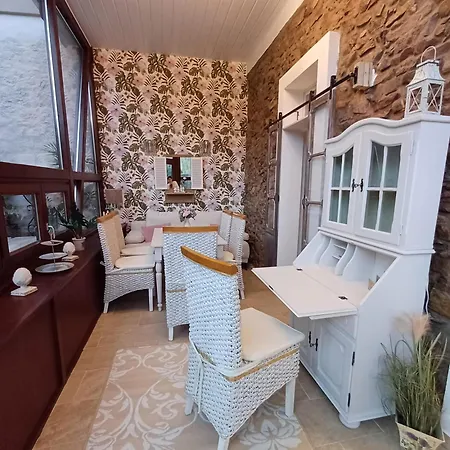 Holiday home Auszeit Rheingauer Rosengarten Geisenheim