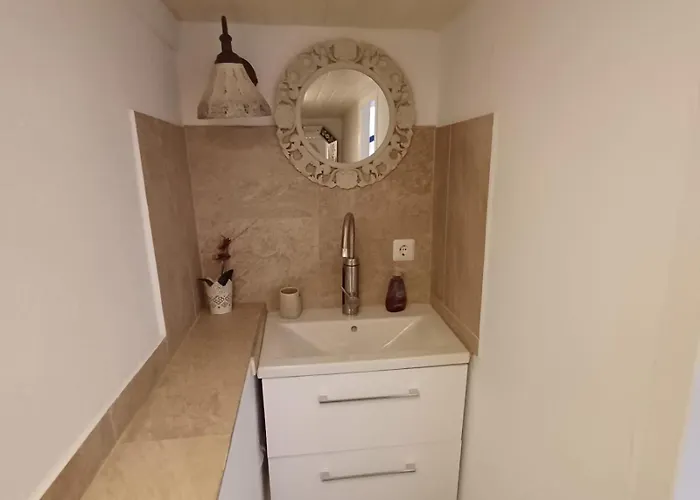 Auszeit Rheingauer Rosengarten * גאיסנהם